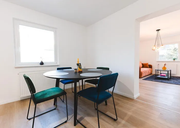 Ferienwohnung Fuer 4: Wifi, Kueche, Netflix, Zentral